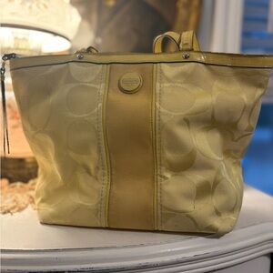 COACH - Signature Stripe Tote Bag Yellow Jacquard Canvas
